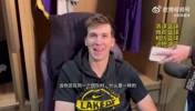 里夫斯:我是史上首位给一对父子都传过空接的人,真特别!