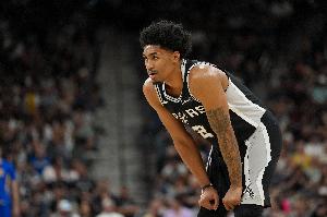 哈珀在季后赛单场至少20分10板5助7断 NBA历史首位新秀